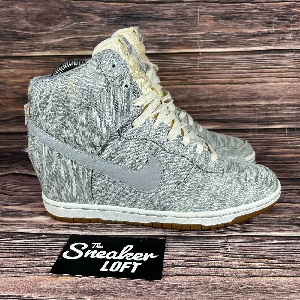 nike womens dunk sky high hidden wedge heel
